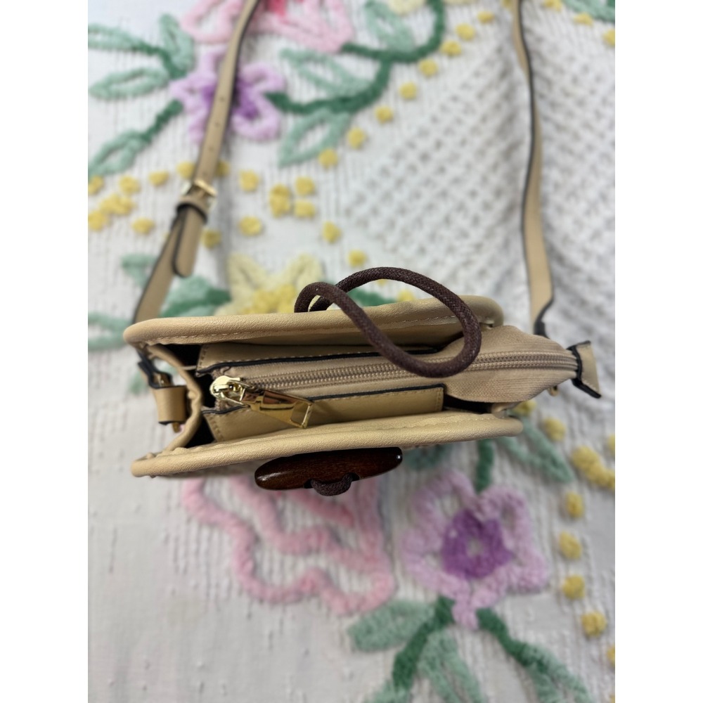 Simply Noelle Straw Woven Crossbody‎ Bag Beige Tan Multi Color Accent strap - Picture 3 of 12